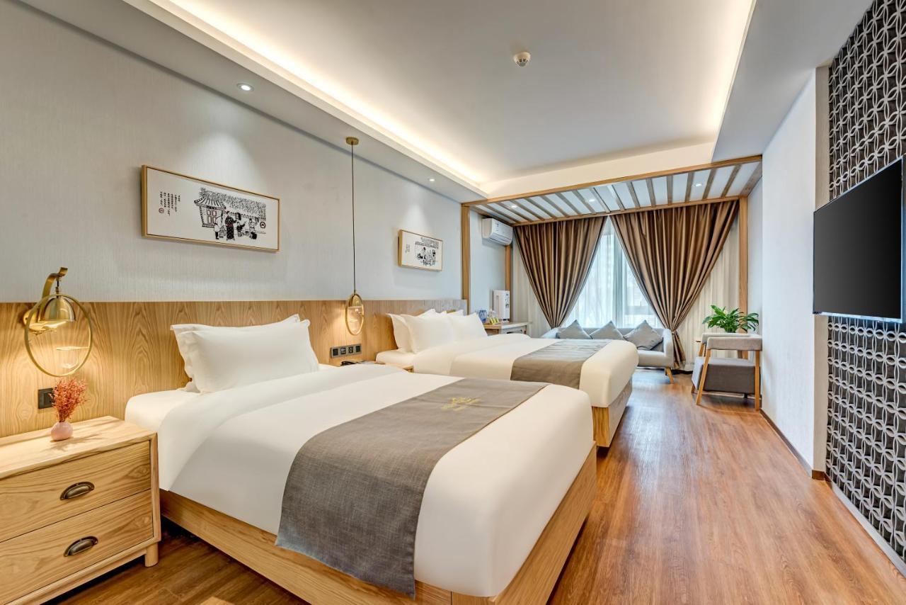 Happy Dragon City Culture Hotel -In The City Center With Ticket Service&Food Recommendation,Near Tian'Anmen Forbidden City,Wangfujing Walking Street,Easy To Get Any Tour Sights In Пекин Экстерьер фото